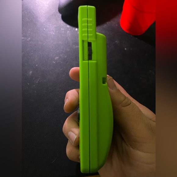 GAMEBOY COLOR KIWI / INCLUDES LIGHT TESTED AND WORKING! - Picture 4 of 7